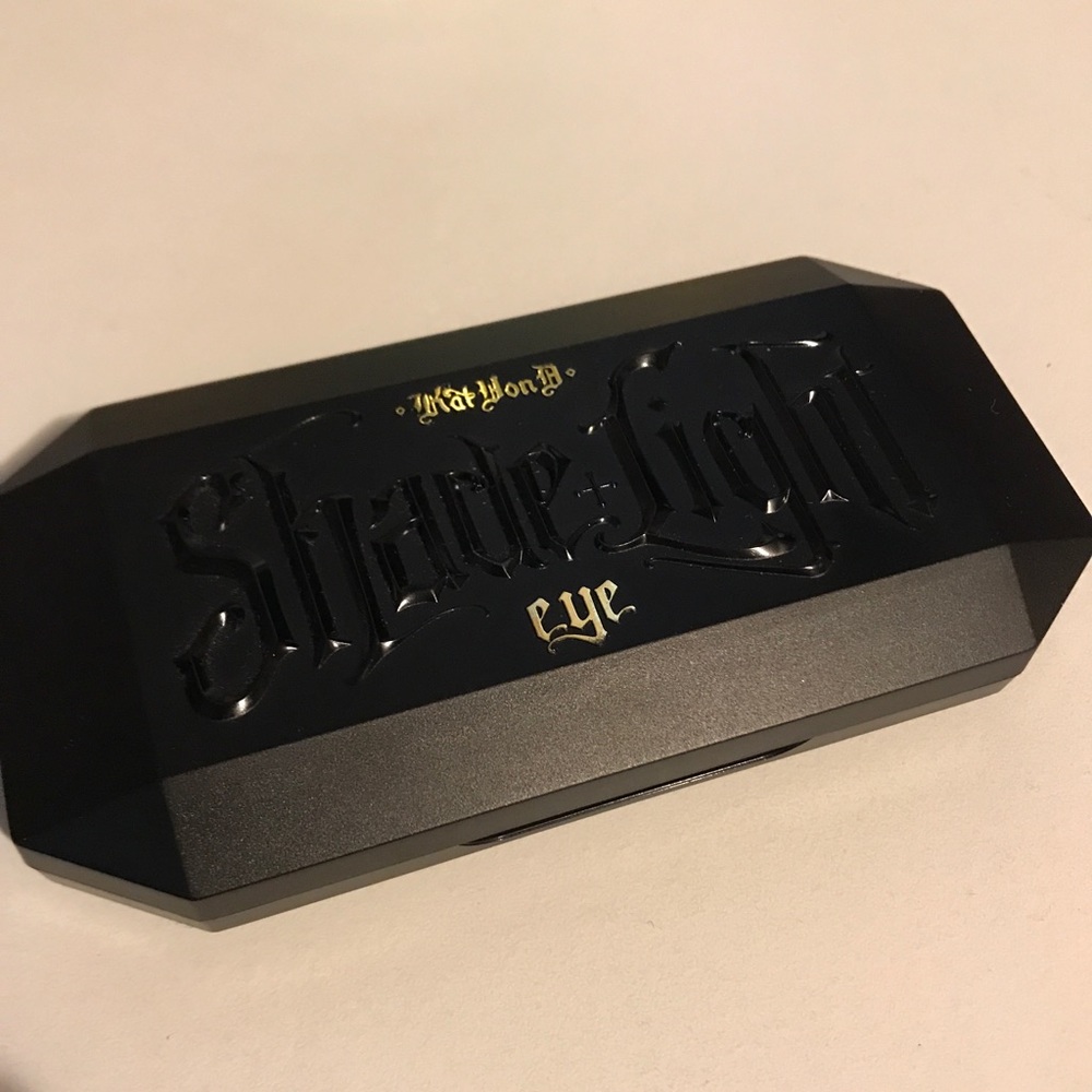 Kat Von d pallets